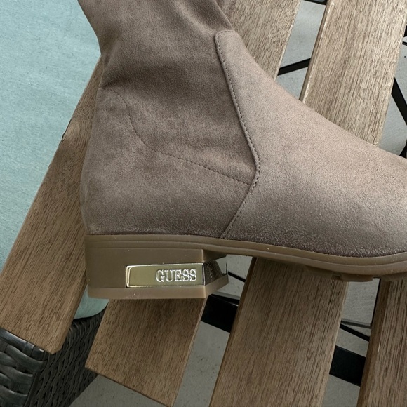 GUESS over the knee boots - Picture 4 of 5
